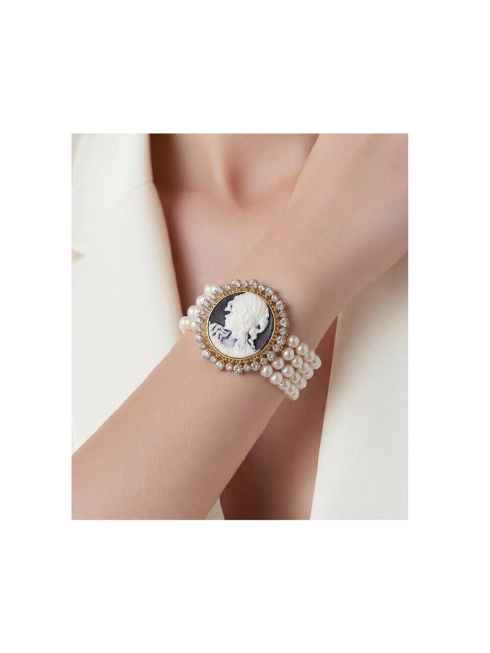 Gorgeous Huge Cameo Bracelet with Fresh Culture Pearls and Rhinestones - Picture 2 of 10